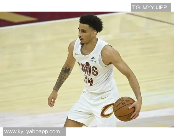 米切尔盛赞49号秀普罗克特成熟度与默契感逐渐提升