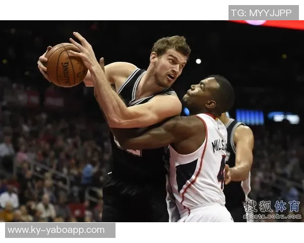 今夏新援首球最快纪录揭晓埃基蒂克4分钟领跑博尼紧随其后 今夏新援首球最快纪录揭晓埃基蒂克4分钟领跑博尼紧随其后