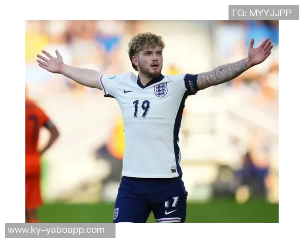 PFA特别贡献奖颁给埃利奥特以表彰其在U21欧洲杯中的卓越表现 PFA特别贡献奖颁给埃利奥特以表彰其在U21欧洲杯中的卓越表现