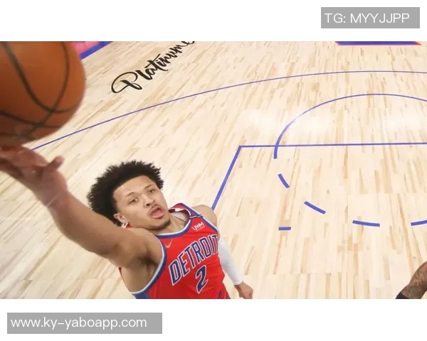 小卡状态火热近三场场均37分钟贡献317分93板47助命中率高达52