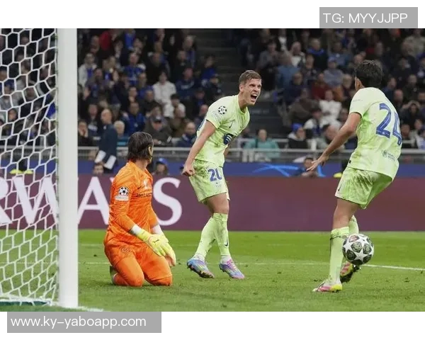 罗马诺透露坎塞洛冬窗必走国米坚定求购巴萨仍在观望