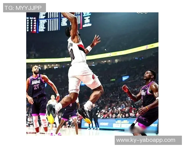 华子因情绪低落提前退场戈贝尔强调团队需正视失利勇往直前